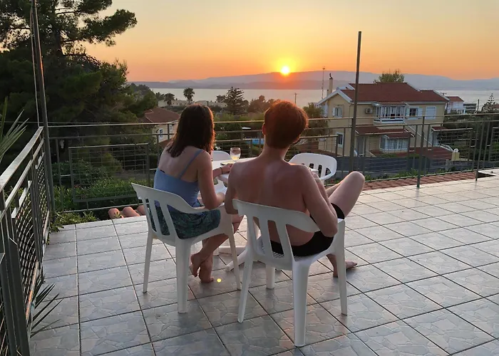 公寓 Despina And 拉瑟